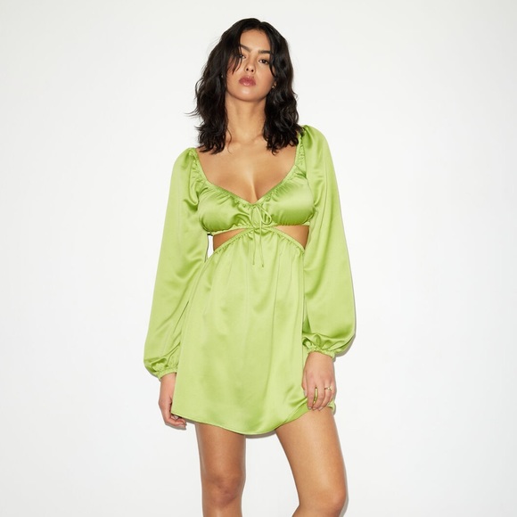 Dynamite Dresses & Skirts - Dynamite 💚 Green cut out long sleeve Dress